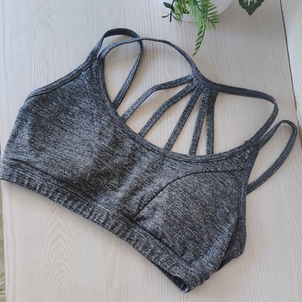Forever 21 Womens Charcoal Marl Strappy Cut Out Sports Bra Size Medium